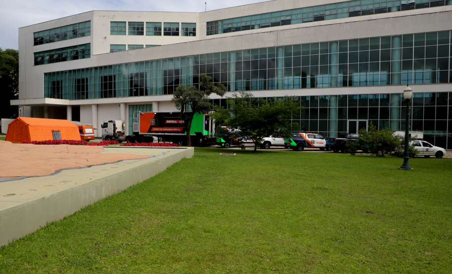 Exposição no Palácio Iguaçu comemora 50 anos da Defesa Civil do Paraná