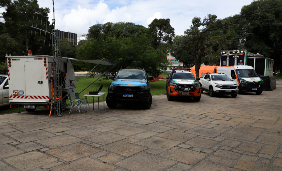 Exposição no Palácio Iguaçu comemora 50 anos da Defesa Civil do Paraná