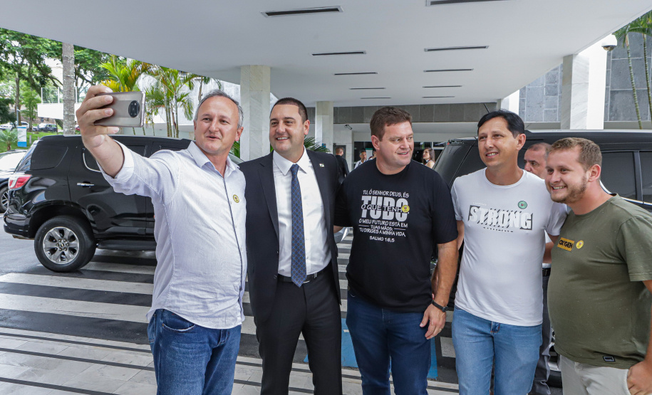 governador Carlos Massa Ratinho Junior participou nesta segunda-feira (06) da abertura oficial dos trabalhos da Assembleia Legislativa do Paraná (Alep).