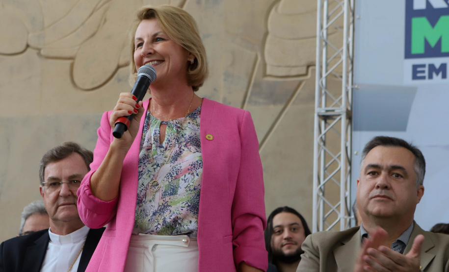 O governador Carlos Massa Ratinho Junior assinou nesta sexta-feira (3) o repasse de R$ 99,5 milhões para investimentos em diversas áreas da saúde do município de Curitiba.