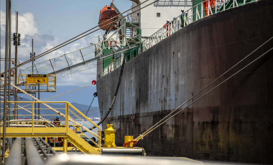 Movimentação Janeiro Portos PR