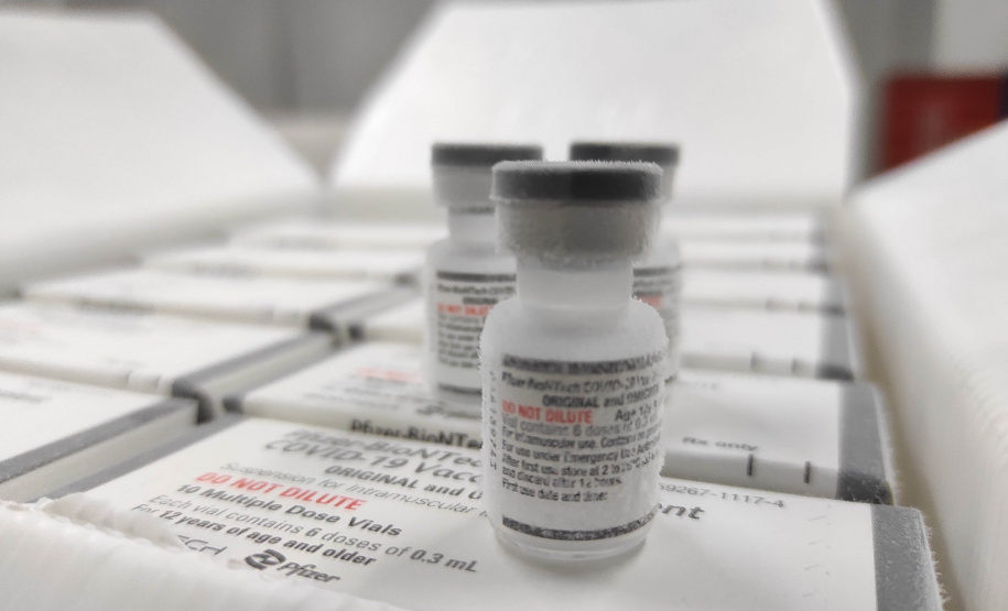 Sesa inicia distribuição de vacina bivalente contra a Covid-19 para início da campanha 2023