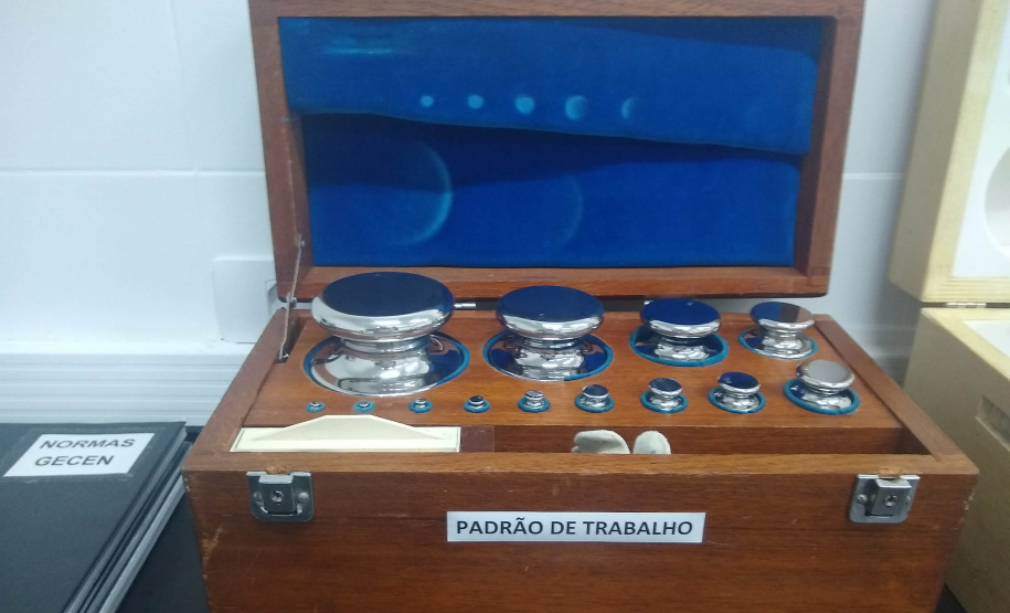 novo presidente do Ipem, Cesar Antonio Tuoto Silveira Mello. Na oportunidade, ele se apresentou aos servidores e conheceu os laboratórios do instituto