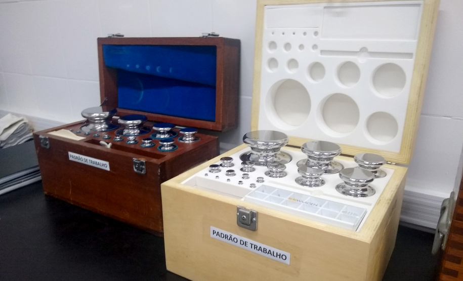 novo presidente do Ipem, Cesar Antonio Tuoto Silveira Mello. Na oportunidade, ele se apresentou aos servidores e conheceu os laboratórios do instituto