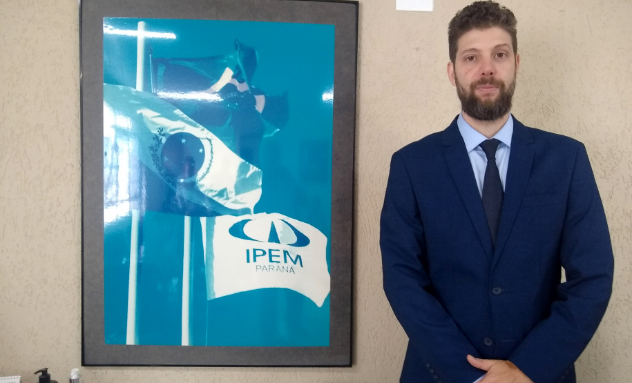 novo presidente do Ipem, Cesar Antonio Tuoto Silveira Mello. Na oportunidade, ele se apresentou aos servidores e conheceu os laboratórios do instituto