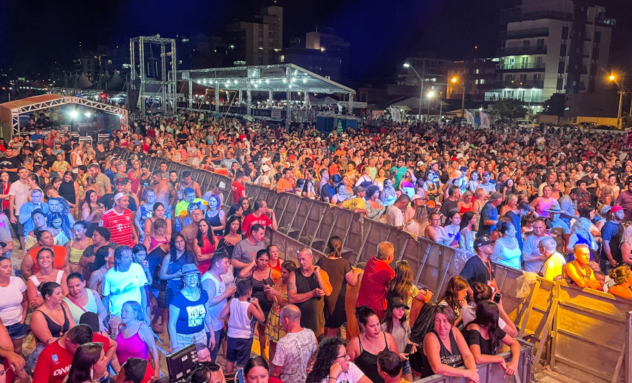 João Bosco e Vinícius em Matinhos