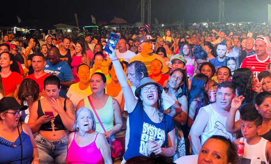 João Bosco e Vinícius em Matinhos