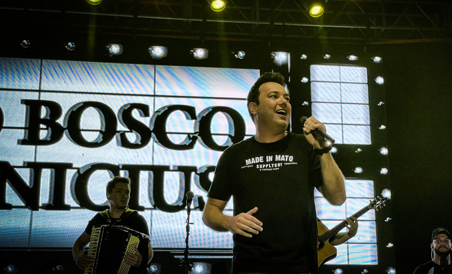 João Bosco e Vinícius em Matinhos