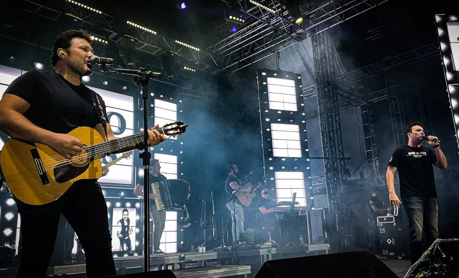 João Bosco e Vinícius em Matinhos