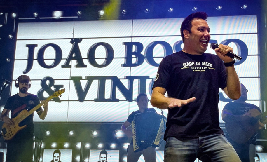 João Bosco e Vinícius em Matinhos