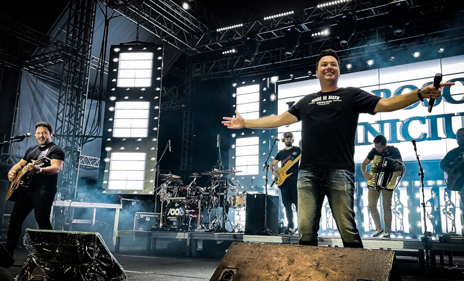 João Bosco e Vinícius em Matinhos