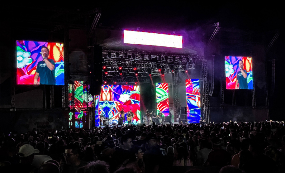 João Bosco e Vinícius em Matinhos