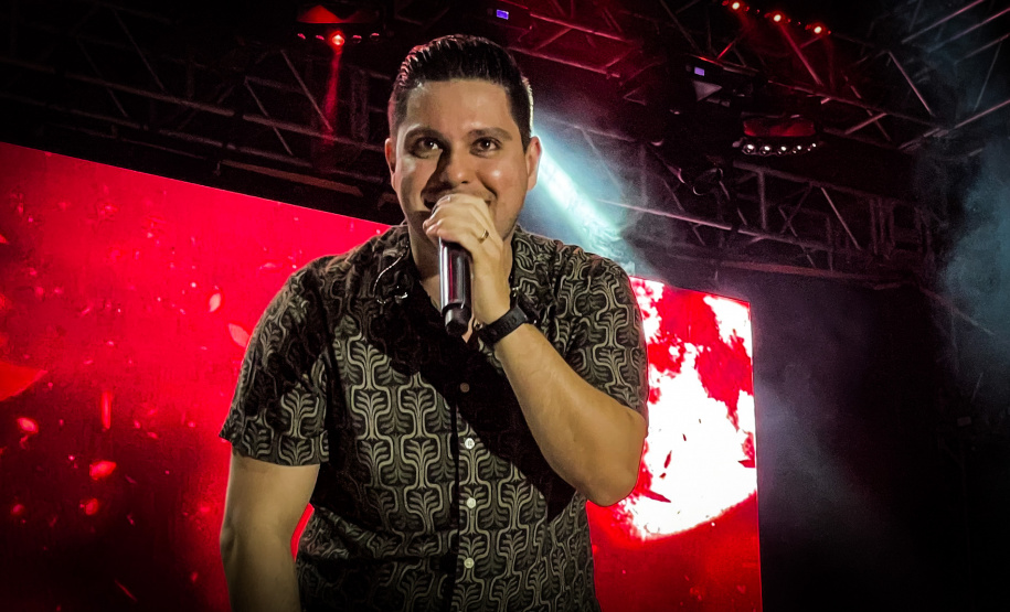 Show de Maria Cecília e Rodolfo em Matinhos