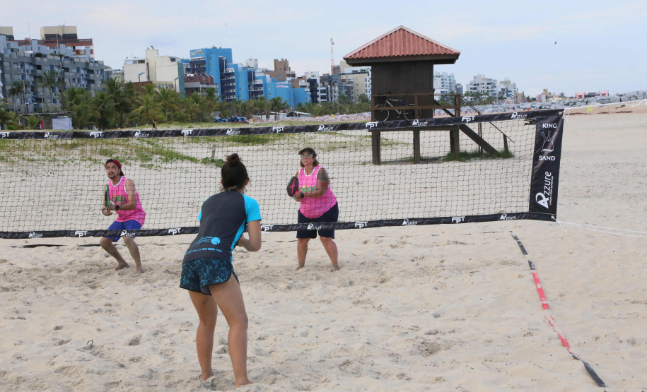 Campeonato de beach tennis encerra programação esportiva do Verão Maior Paraná