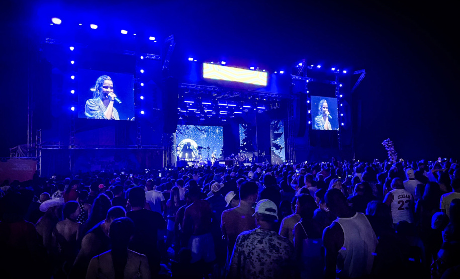 Show de Maria Cecília e Rodolfo em Matinhos