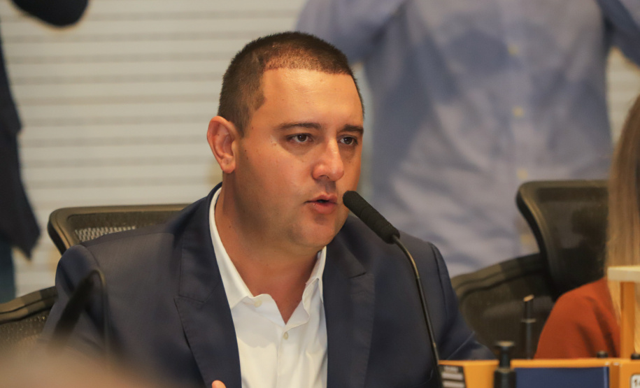 governador Carlos Massa Ratinho Junior anunciou nesta terça-feira (07) um pacote bilionário de investimentos em infraestrutura em diversas regiões do Paraná.