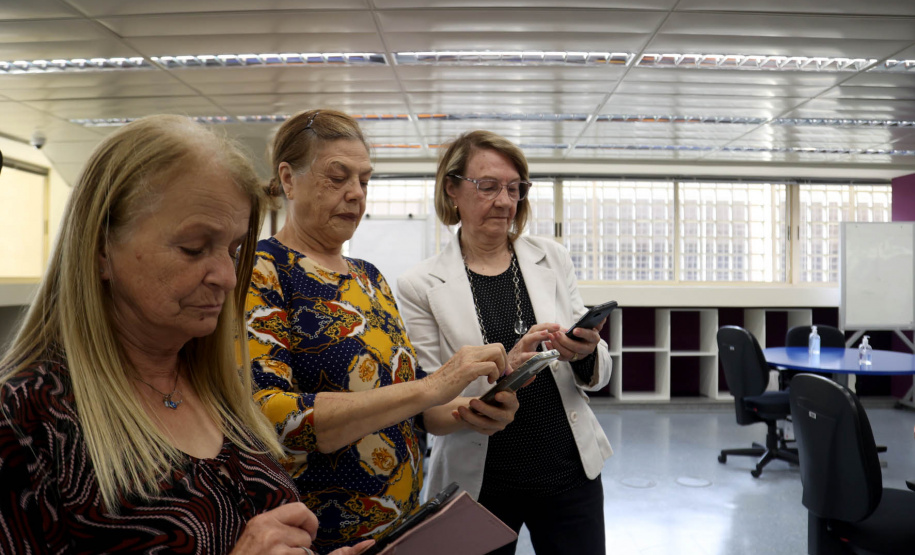 Ação da Celepar, inclusão social e digital de idosos é premiada e se torna referência no País