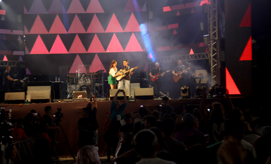 Show  de Maria Cecília e Rodolfo, em Pontal do Paraná - Verão Maior Paraná -