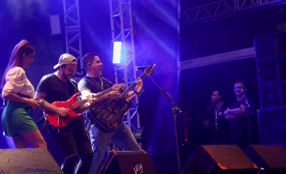 Show  de Maria Cecília e Rodolfo, em Pontal do Paraná - Verão Maior Paraná -