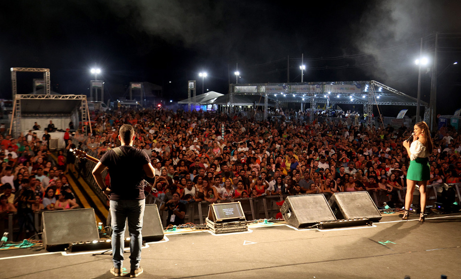 Show  de Maria Cecília e Rodolfo, em Pontal do Paraná - Verão Maior Paraná -
