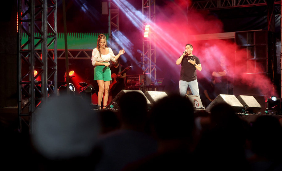 Show  de Maria Cecília e Rodolfo, em Pontal do Paraná - Verão Maior Paraná -