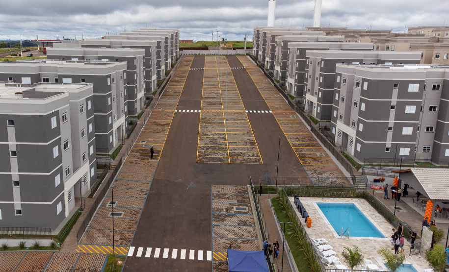 Londrina, 25 de fevereiro de 2023 - Entrega das chaves do Residencial Solar di Ravello, com familias contempladas pelo programa Casa Fácil.