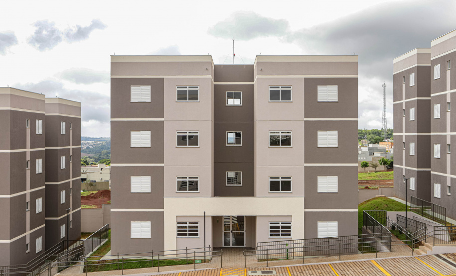 Londrina, 25 de fevereiro de 2023 - Entrega das chaves do Residencial Solar di Ravello, com familias contempladas pelo programa Casa Fácil.