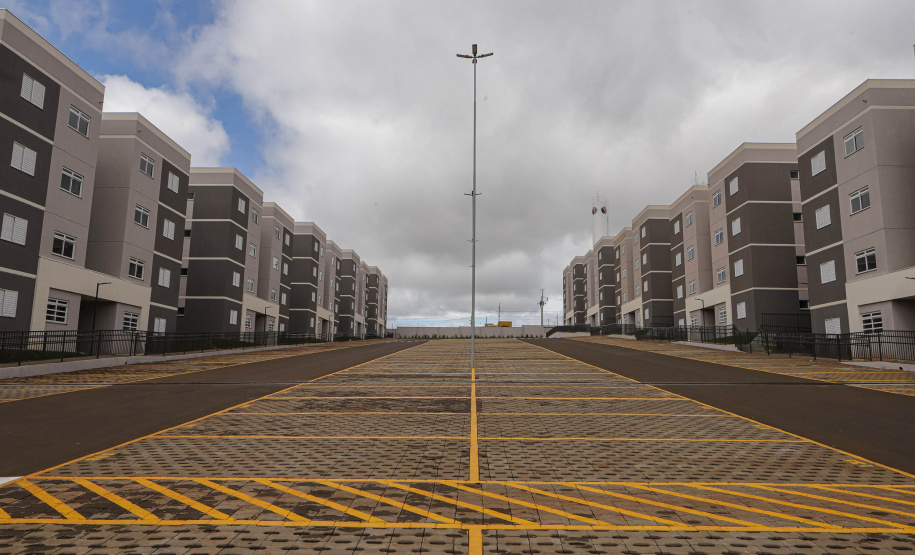 Londrina, 25 de fevereiro de 2023 - Entrega das chaves do Residencial Solar di Ravello, com familias contempladas pelo programa Casa Fácil.