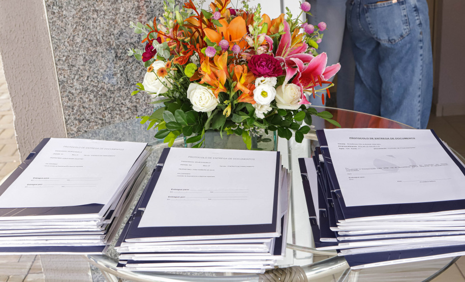 Londrina, 25 de fevereiro de 2023 - Entrega das chaves do Residencial Solar di Ravello, com familias contempladas pelo programa Casa Fácil.