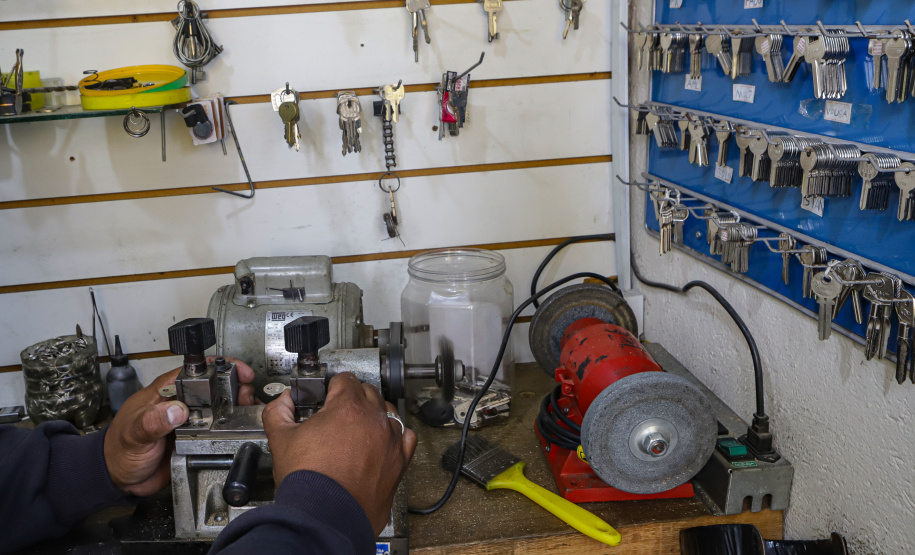 Paraná encerrou 2022 com alta de 4,4% no setor de serviços, aponta IBGE