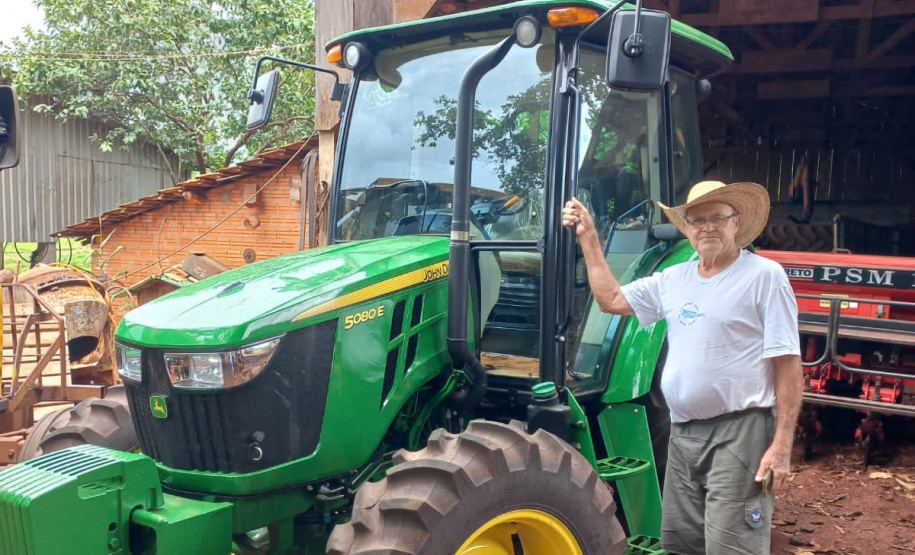 Agricultor renova maquinário com programa do Estado e crédito do BRDE