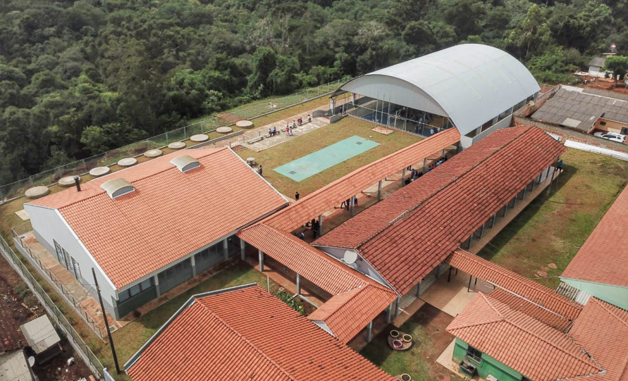 Manoel Ribas, 02 de fevereiro do 2023 - O governador Carlos Massa Ratinho Junior entregou na manhã desta quinta-feira as obras de ampliação no Colégio Estadual Indígena Cacique Gregório Kaekchot, na terra indigina Ivaí.