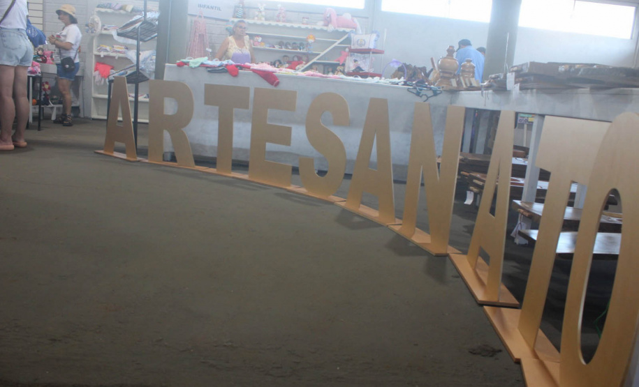 Agroindústria e artesãos assistidos pelo IDR-Paraná ganham espaço exclusivo no Show Rural 2023