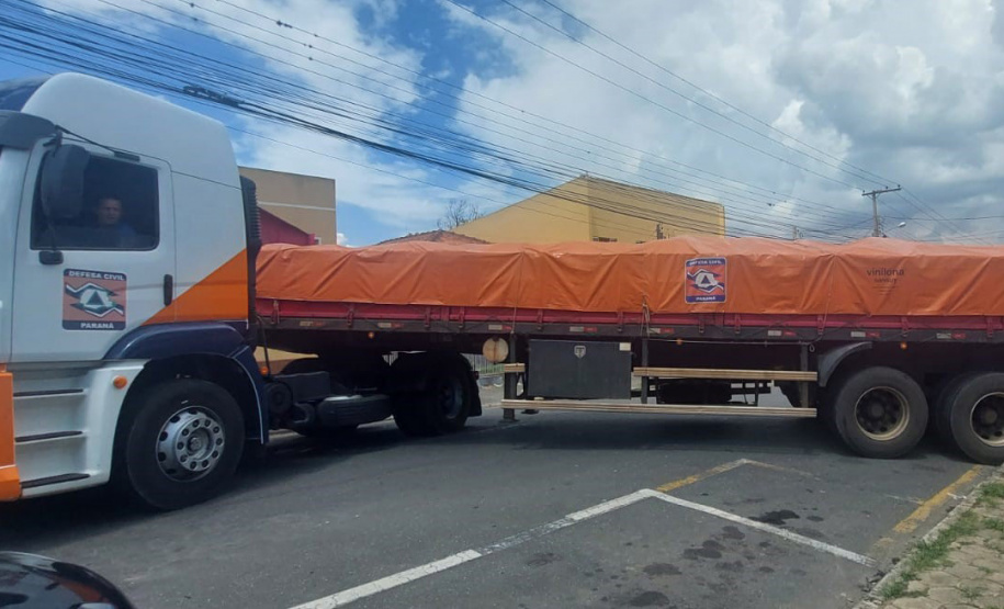 Parceria entre a Defesa Civil, Secretaria da Agricultura e Receita Federal beneficia população vulnerável no Paraná