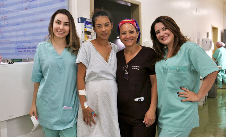 Referência no atendimento materno-infantil, HUOP de Cascavel realiza parto de quadrigêmeos