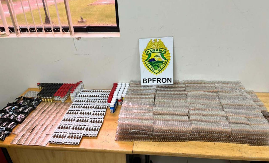 Polícia Militar apreende mais de 10 mil produtos anabolizantes contrabandeados em Foz do Iguaçu