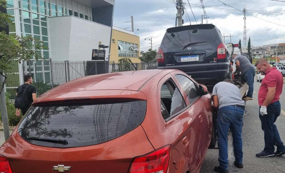 PCPR inicia nova etapa de remoção de veículos apreendidos em delegacias da RMC  -  Novo pátio