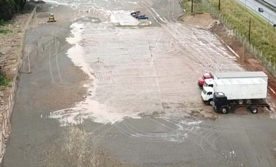 PCPR inicia nova etapa de remoção de veículos apreendidos em delegacias da RMC   - Retirada de veículos em Fazenda Rio Grande