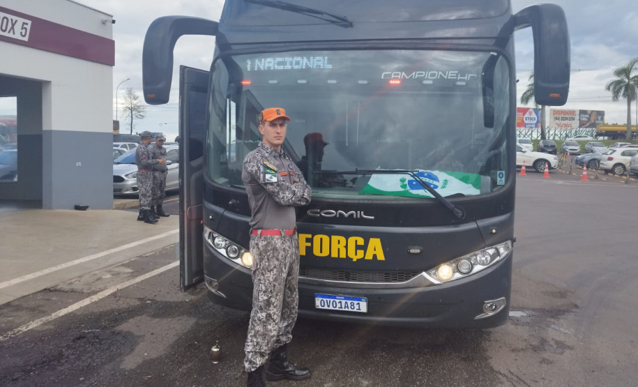 Sargento Natanael Ronerson Kovalski, integrante do Corpo de Bombeiros Militar do Paraná, que está no Chile