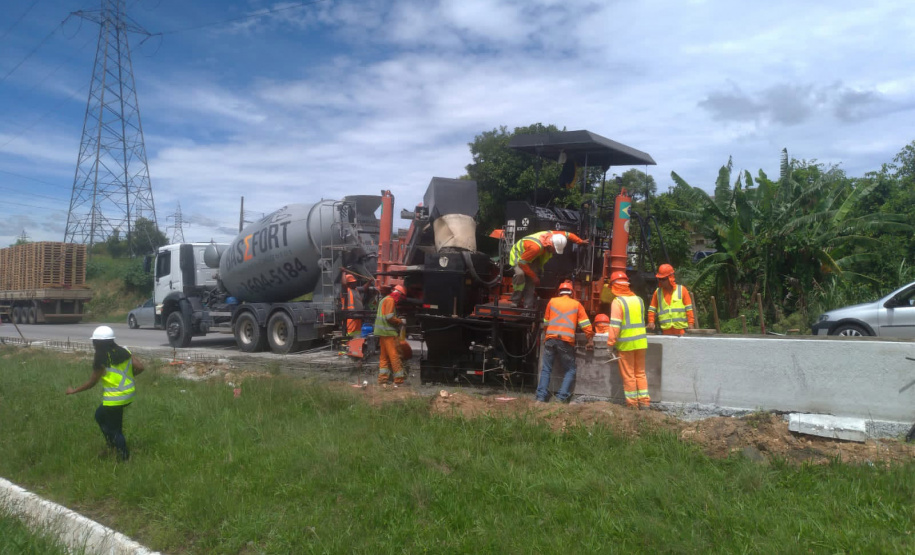 Obra de iluminação do Contorno Sul de Curitiba