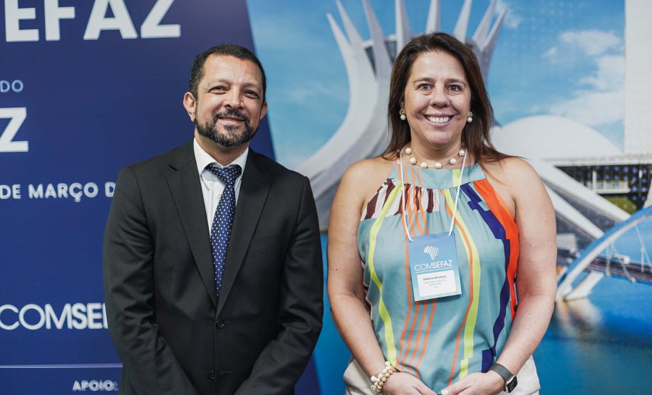 Fazenda Estadual concede Mérito Fazendário do Paraná durante a 40ª Reunião do Comsefaz