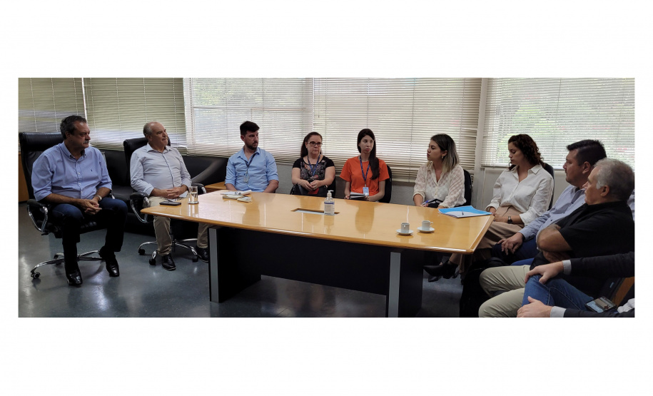 Secretários municipais e técnicos se reuniram com a equipe do Instituto Água e Terra para avançar em soluções para os aterros sanitários