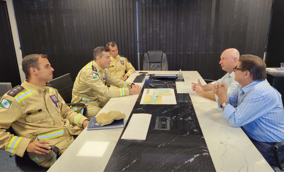 Portos do Paraná recebe a visita do novo comandante do 8º Grupamento de Bombeiros
