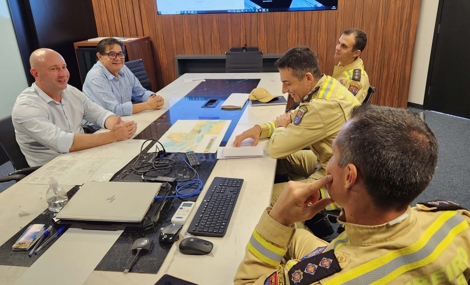 Portos do Paraná recebe a visita do novo comandante do 8º Grupamento de Bombeiros