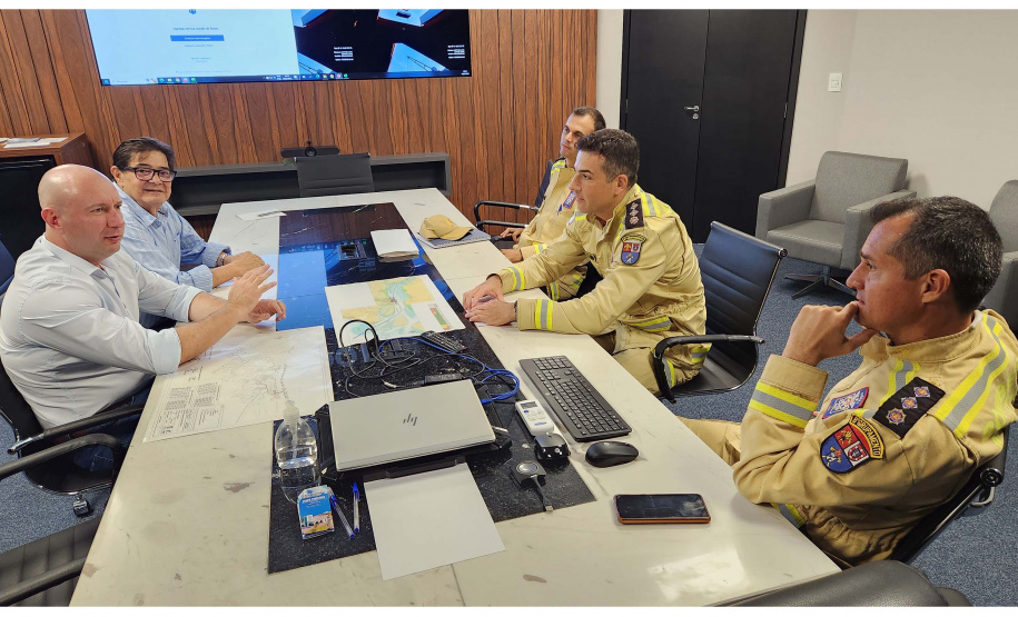 Portos do Paraná recebe a visita do novo comandante do 8º Grupamento de Bombeiros