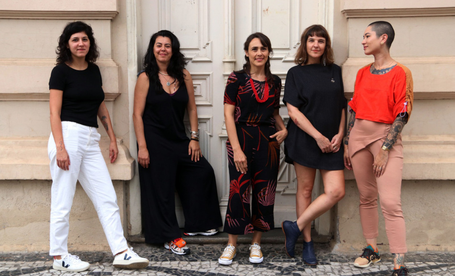 MIS-PR realiza roda de conversa com mães artistas em comemoração ao Mês da Mulher