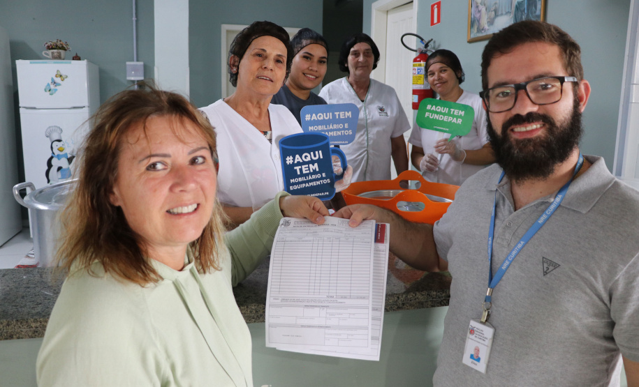 Governo Estadual e Fundepar compram 33 mil unidades de  gás para colégios da rede estadual de ensino.