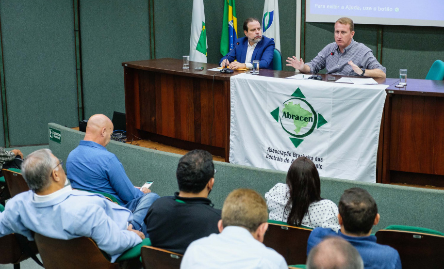 Presidente da Ceasa Paraná é reconduzido para dirigir a Abracen