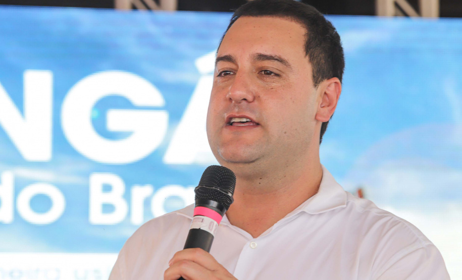 O governador Carlos Massa Ratinho Junior anunciou o início da usina fotovoltaica no aeroporto de Maringá.