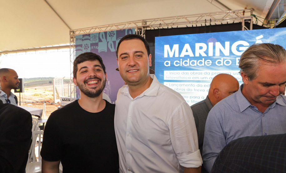 O governador Carlos Massa Ratinho Junior anunciou o início da usina fotovoltaica no aeroporto de Maringá.